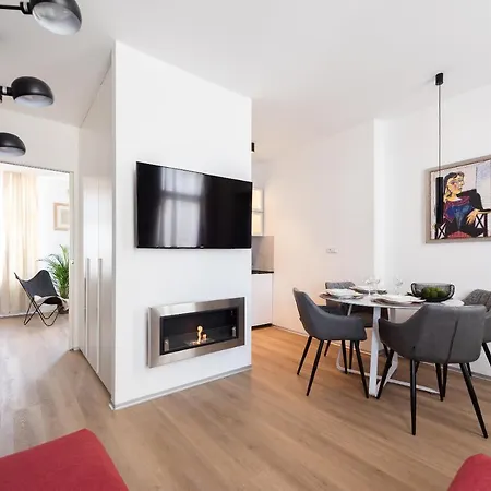 New Modern 5. Floor Apartment *