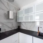 New Modern 5. Floor