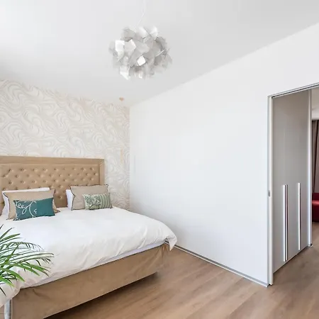 New Modern 5. Floor